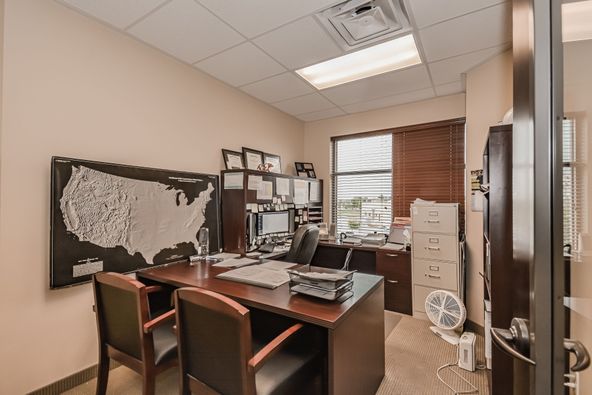 Suite 204-4